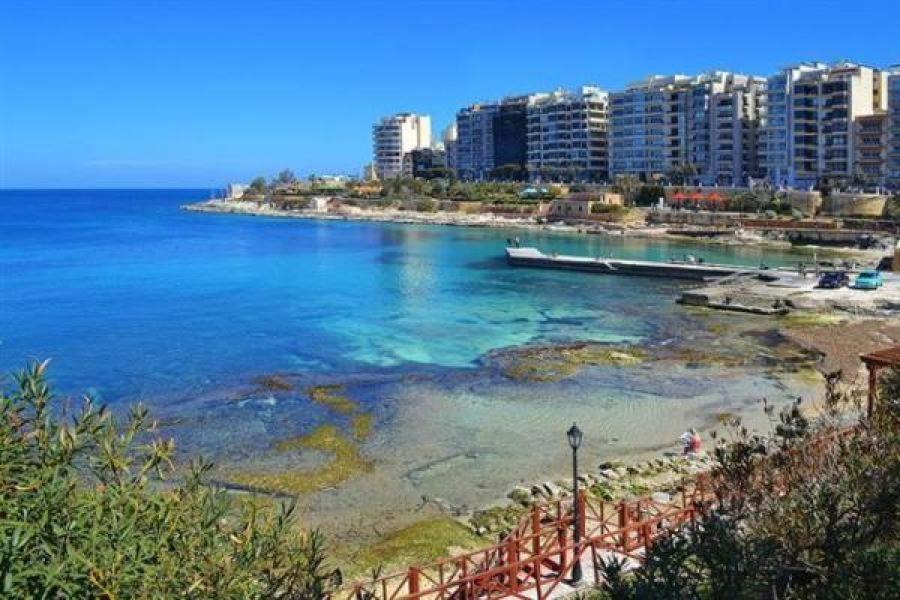 Marvellous 3Br Apartment In Central St Julians Saint Julian's Екстер'єр фото