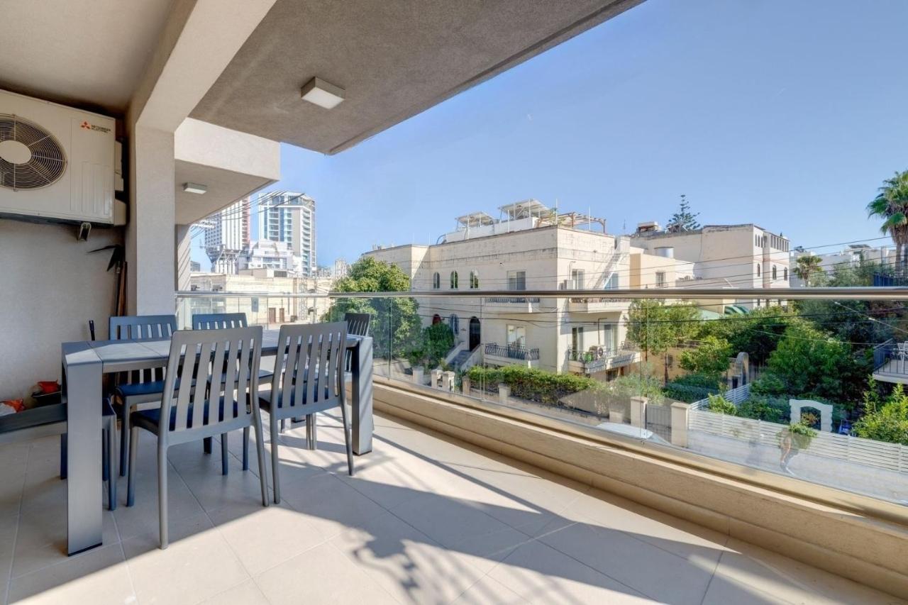Marvellous 3Br Apartment In Central St Julians Saint Julian's Екстер'єр фото